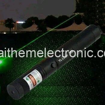ليزر لون اخضر قابل للشحن